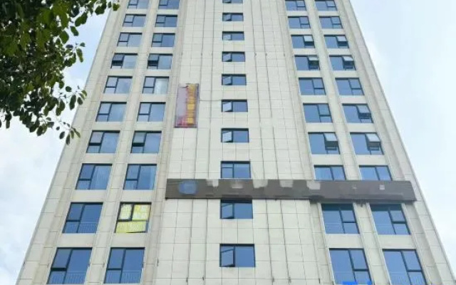 Universal Intelligent Homestay (Tianmen Mountain Cableway Store)