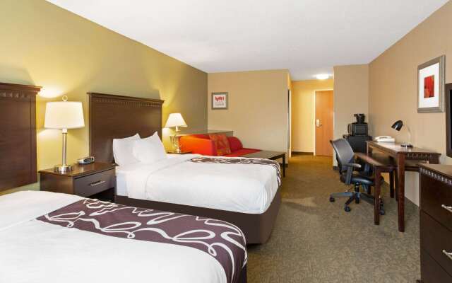 La Quinta Inn & Suites by Wyndham Richmond - Kings Dominion