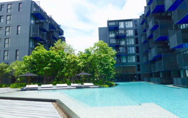 The Deck Condominium by Lofty
