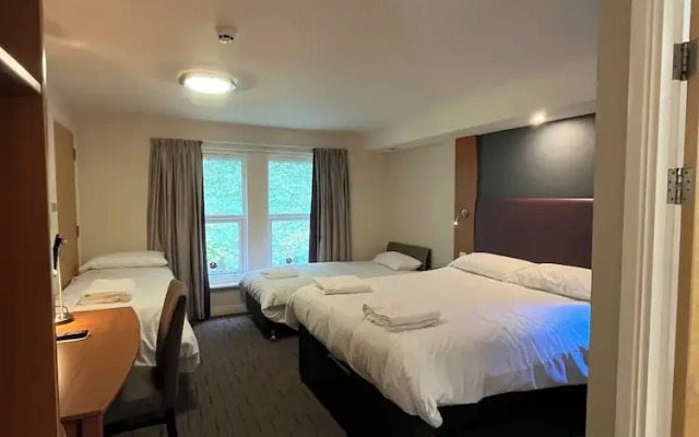 Craigside Manor