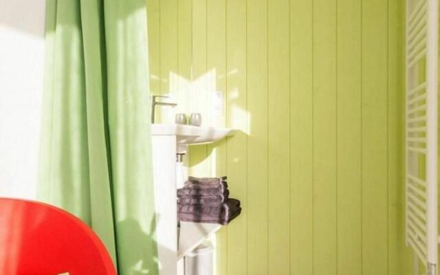 Gîte Port-Saint-Père, 5 pièces, 11 personnes - FR-1-306-1051