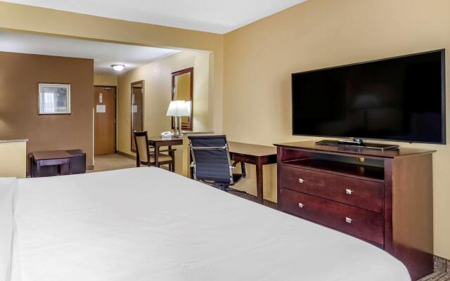 Comfort Inn & Suites