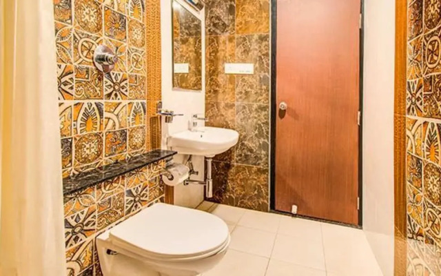 Fabhotel Crown Residency