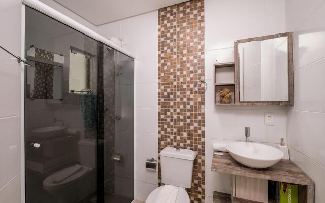 Lindo apto com churrasqueira próx da praia RAL202