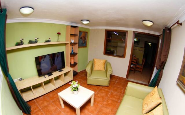 Apartamentos Hostal Cayuco Boramar