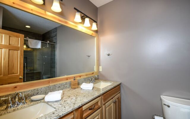 Claralea Lodge 5 Bedroom House