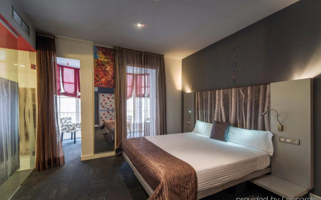 ICON Wipton by Petit Palace