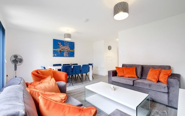 Modern 5 Bedroom 3 Bath Hse Aylesbury