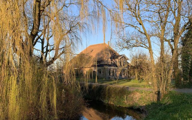 Spectacular Farmhouse with Terrace, Garden, Parking, Parasol