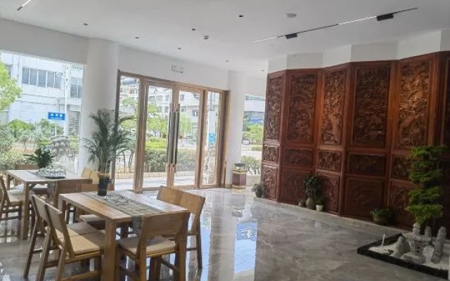 Jianchuan Apeng Holiday Hotel