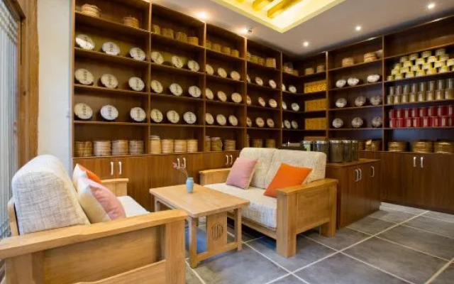 Huazizai Garden Inn