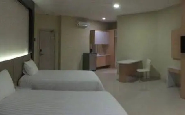Studio Inn & Suites
