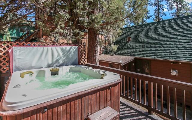 Serenity Slopes by Big Bear Cool Cabins