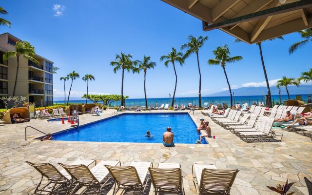 Kaanapali Shores Studio 742 Studio Bedroom Condo by RedAwning