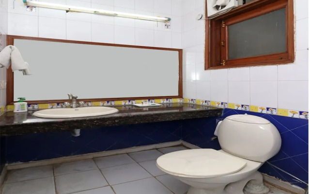 OYO 10585 Hotel Shubhdeep Aashiyana 2