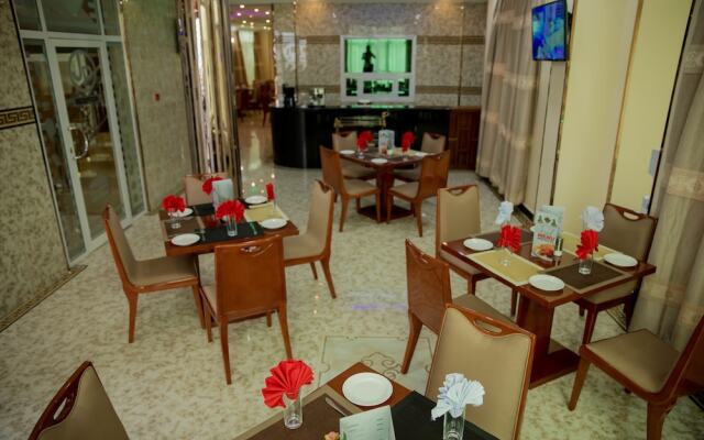Jaromax Palace Hotel