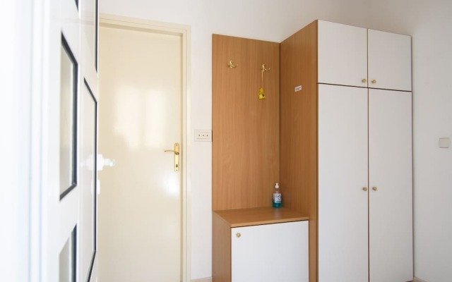 A1-apt w. Shared Pool & Balcony,next to the Beach