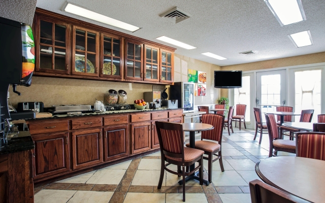 Quality Inn Pooler - Savannah I-95