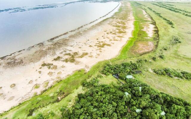 Makakatana Bay Lodge