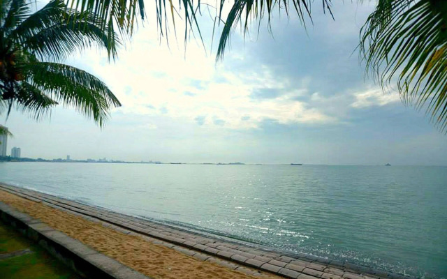 Shah's Beach Resort