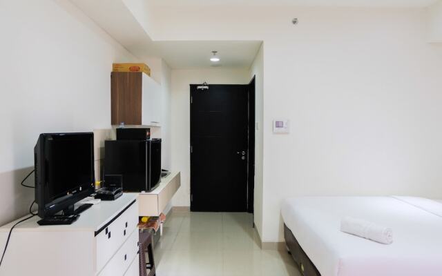 Minimalist Studio Skyline Apartment