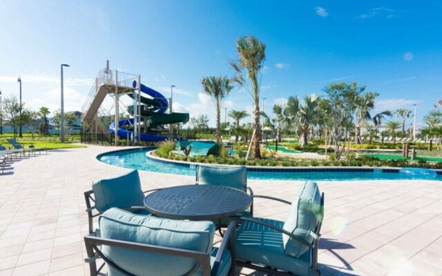 Tvpm-4263pd/sl 5 Bedroom Townhouse by RedAwning