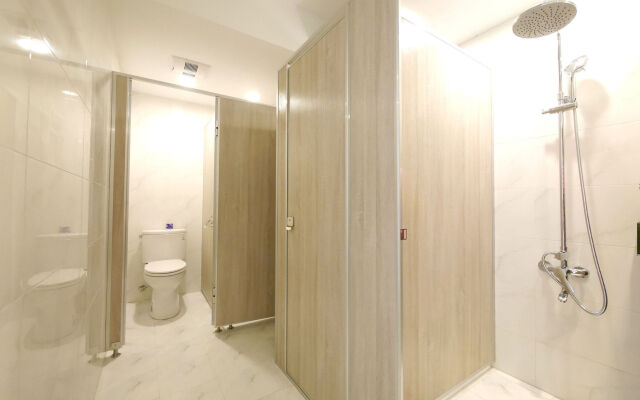 SSBHotel - Shin Sei Bashi