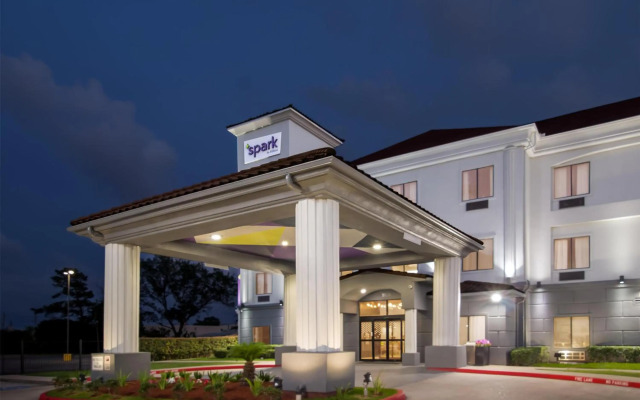 Spark by Hilton Houston Hobby Airport