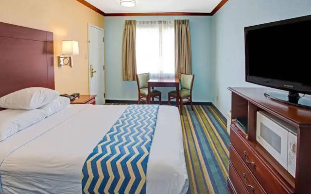 Ramada Limited Bishop