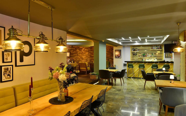 Prince Apart Hotel