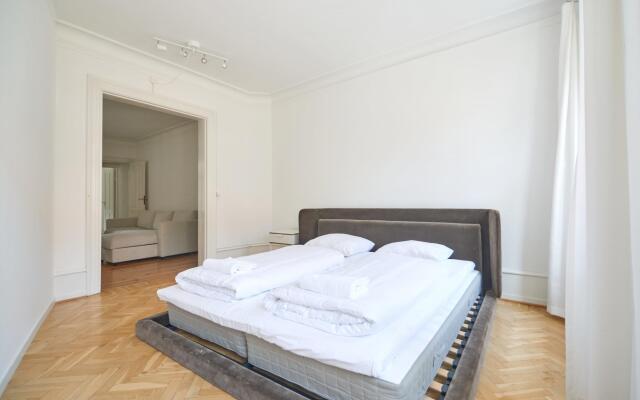 ★140SQM · Beautiful Apartment · Heart of CPH★