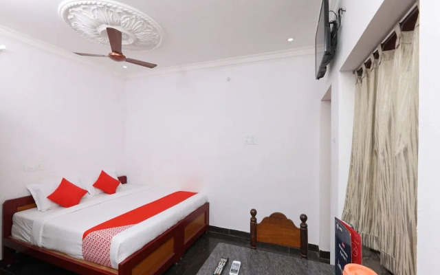 The Orient Hotel by OYO Rooms