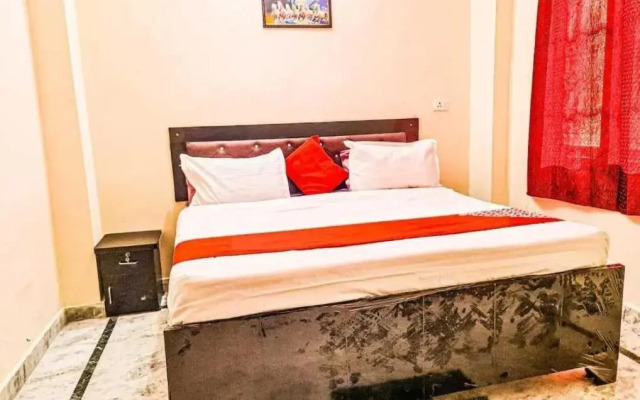 OYO Flagship 700452 Hotel Moonshine