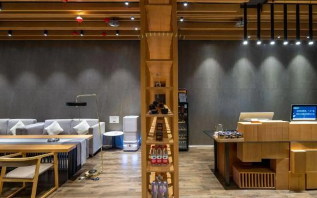 Meiqi Smart Hotel (Luoyang Wangfujing David City Store)