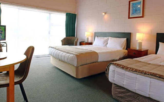 289 Midway Motel