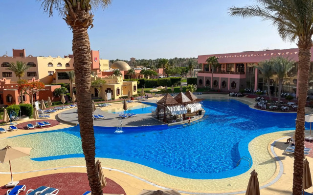 Nubian Island, Families and Couples only