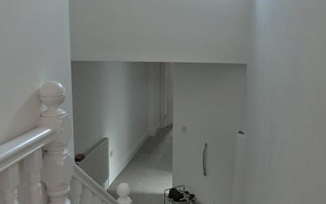 Top Floor Flat with Sea View