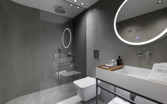 Essence Suites