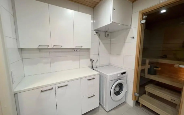 Suite - King Size Bed - Gym&Wifi - Indoor Parking