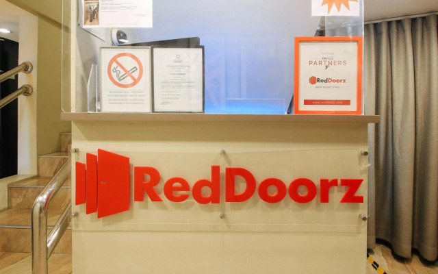 RedDoorz @ Hotel Rosemarie