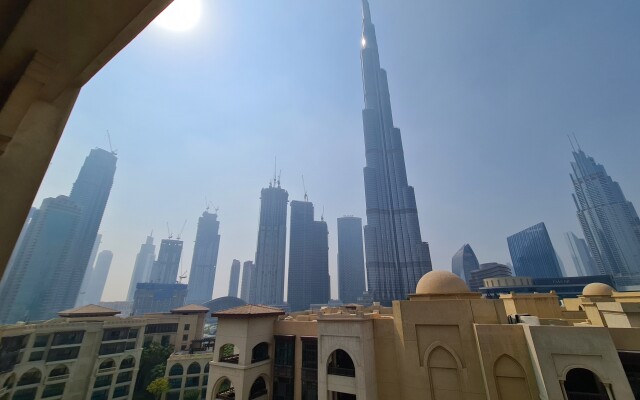 Amazing stay at Dubai Downtown - Souk Al Bahar