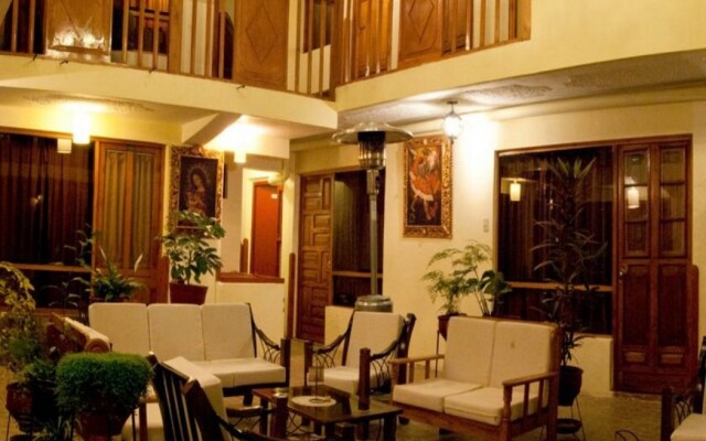 San Blas Plaza Inn
