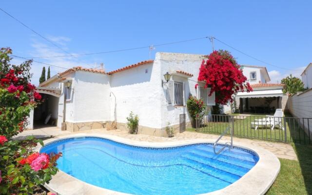 Villa Acogedora Para 13 Personas en Cambrils