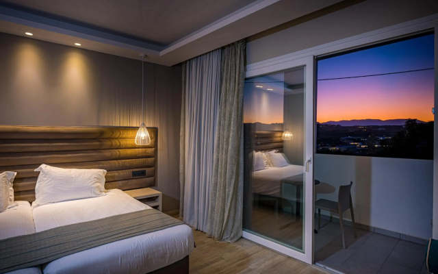 Alexandra Beach Resort & Spa