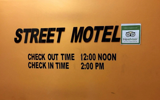 Ten Street Motel