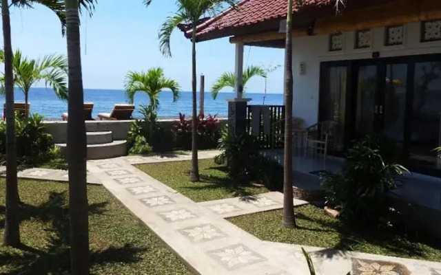 Sunset Coin Beach Homestay Amed