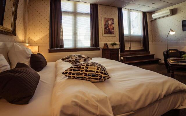 Queen Hotel