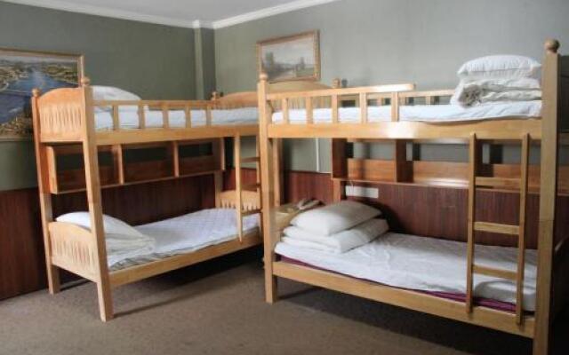 Canal International Youth Hostel