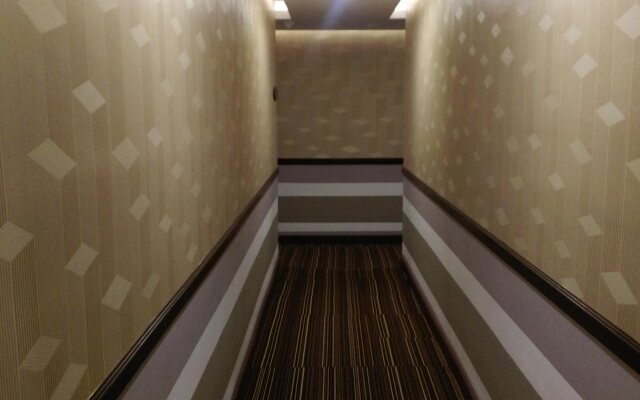 Hotel Zamburger Legenda