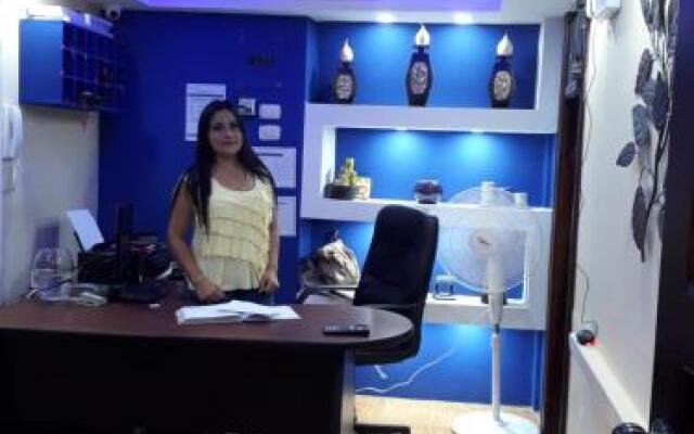 Salamandra's Suites & Hotel